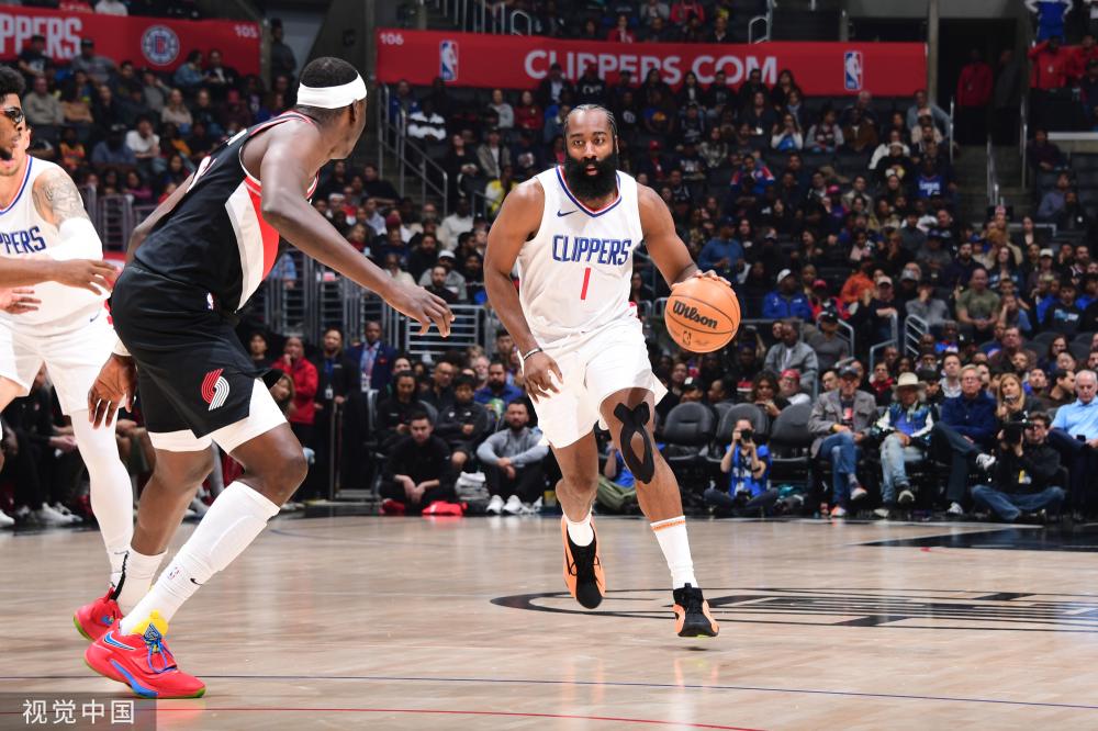 佩戴防护装 佩戴防护装