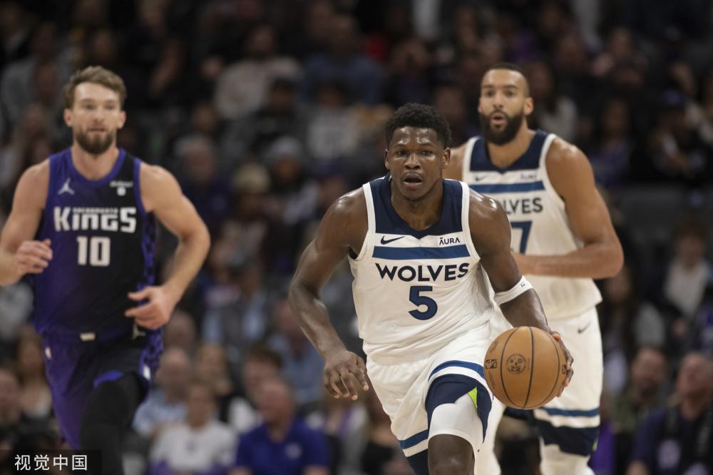 背后有着深 背后有着深